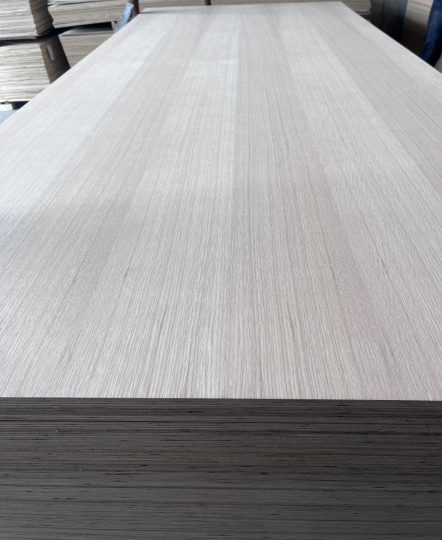 Plywood phủ Veneer Sồi